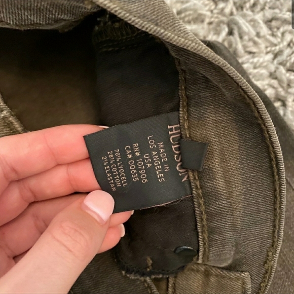 Hudson Jeans. Camo. Size 24. - Picture 4 of 6